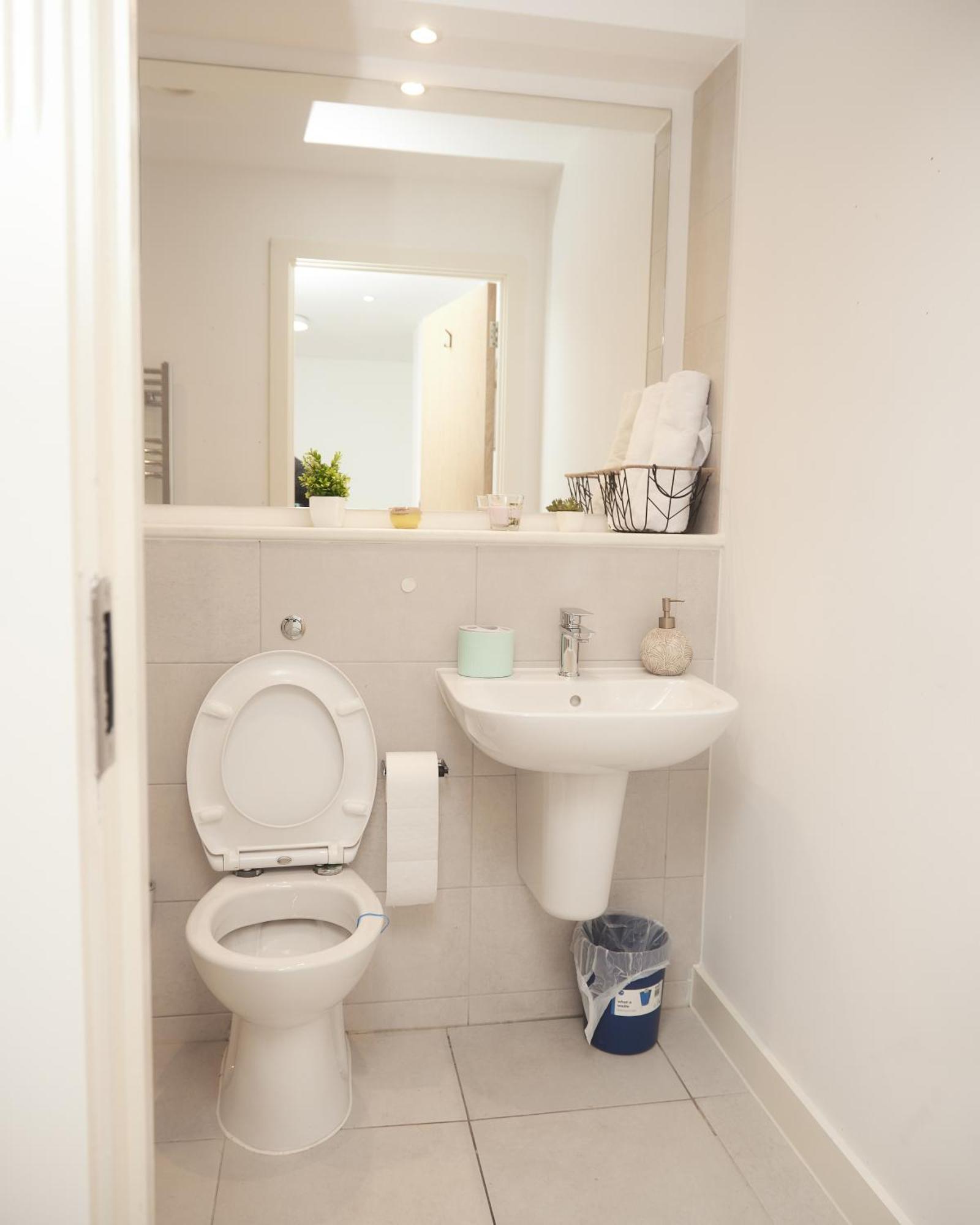 Obi'S House&Suites - Luxury 2Bed Duplex Apartment With Balcony Manchester Exterior photo