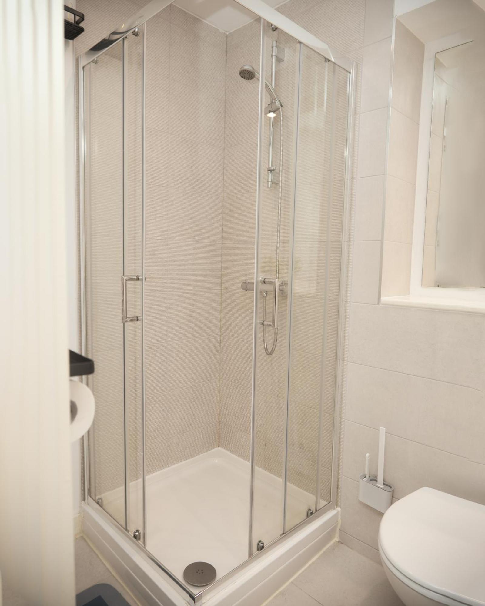 Obi'S House&Suites - Luxury 2Bed Duplex Apartment With Balcony Manchester Exterior photo