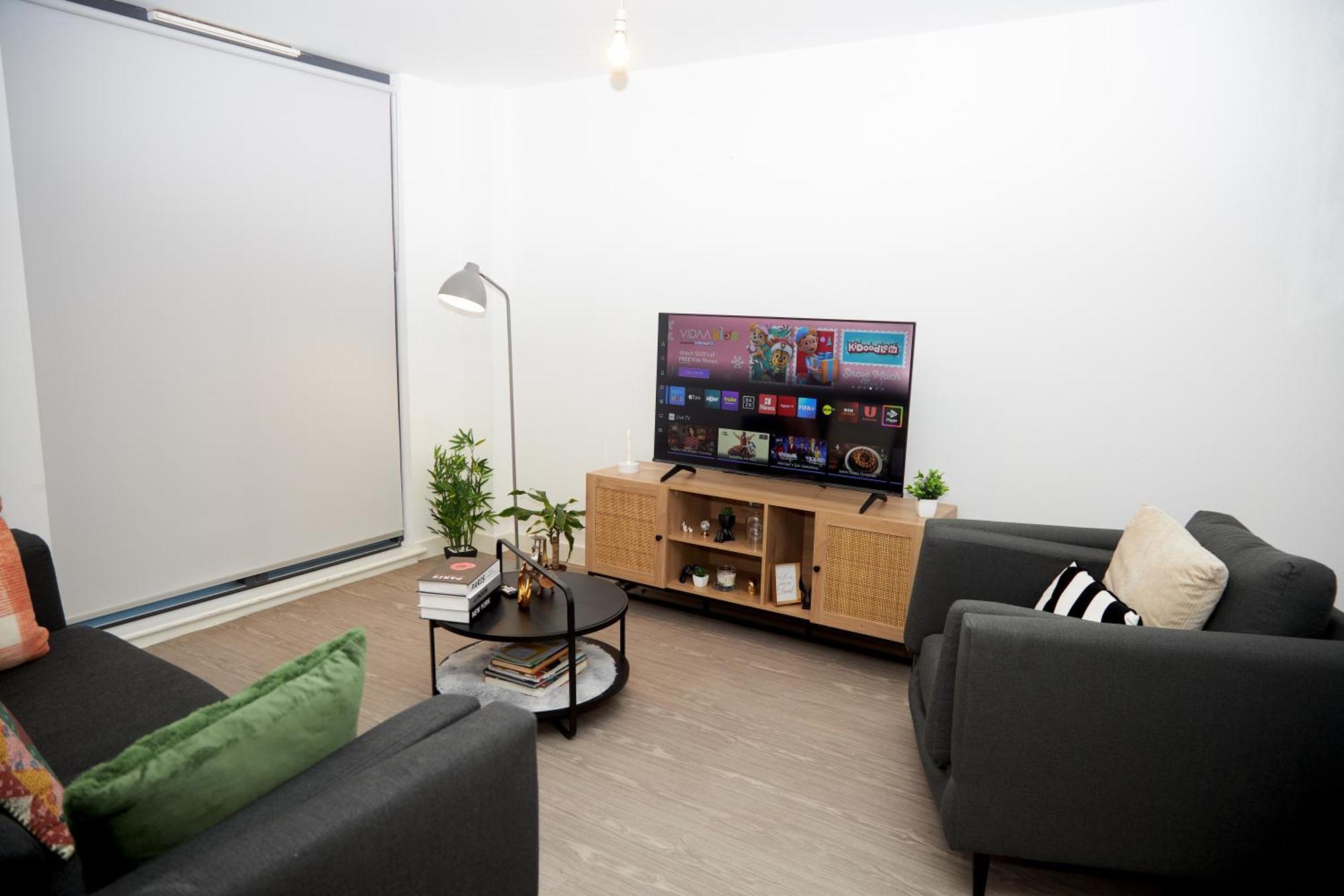 Obi'S House&Suites - Luxury 2Bed Duplex Apartment With Balcony Manchester Exterior photo