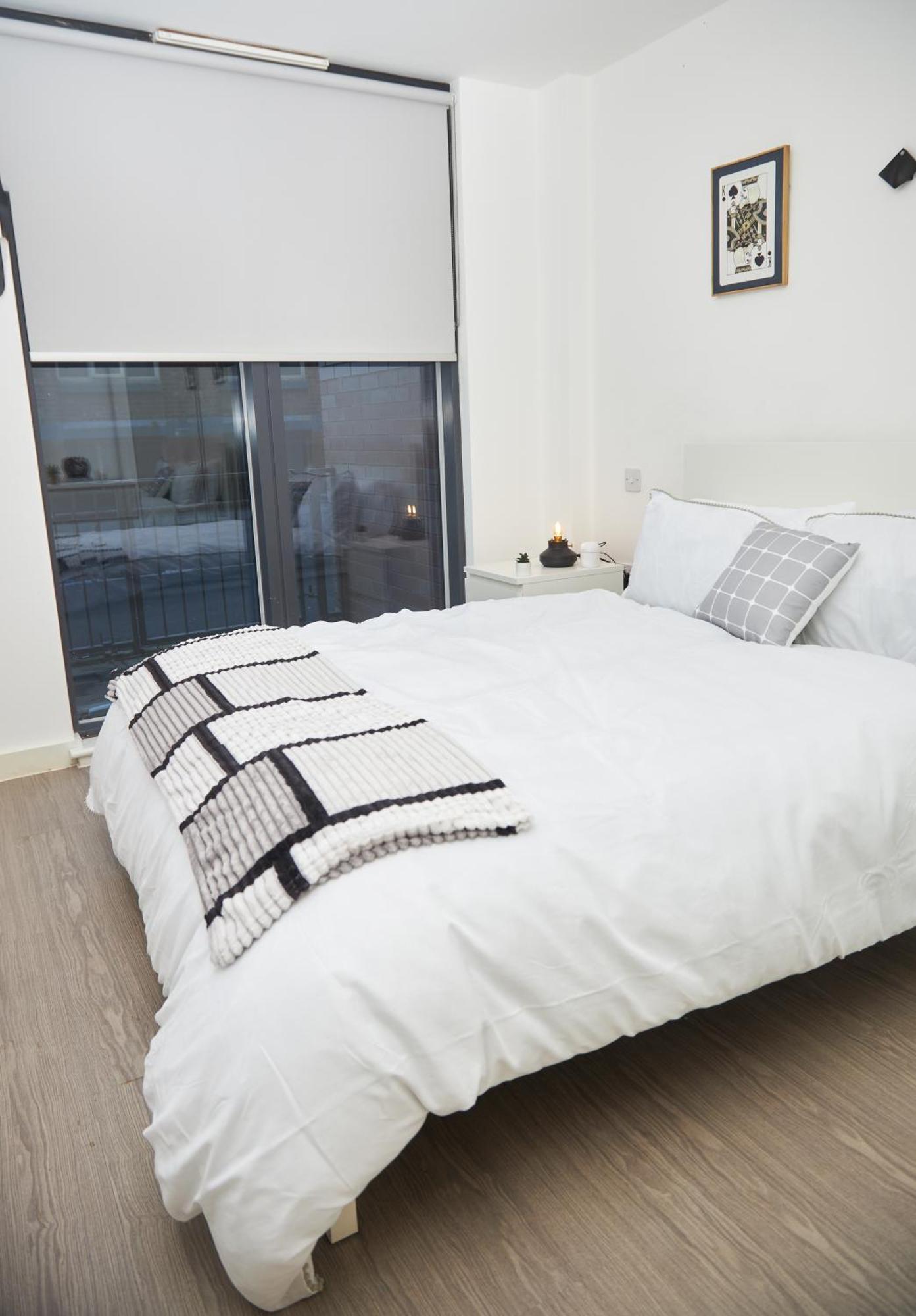 Obi'S House&Suites - Luxury 2Bed Duplex Apartment With Balcony Manchester Exterior photo